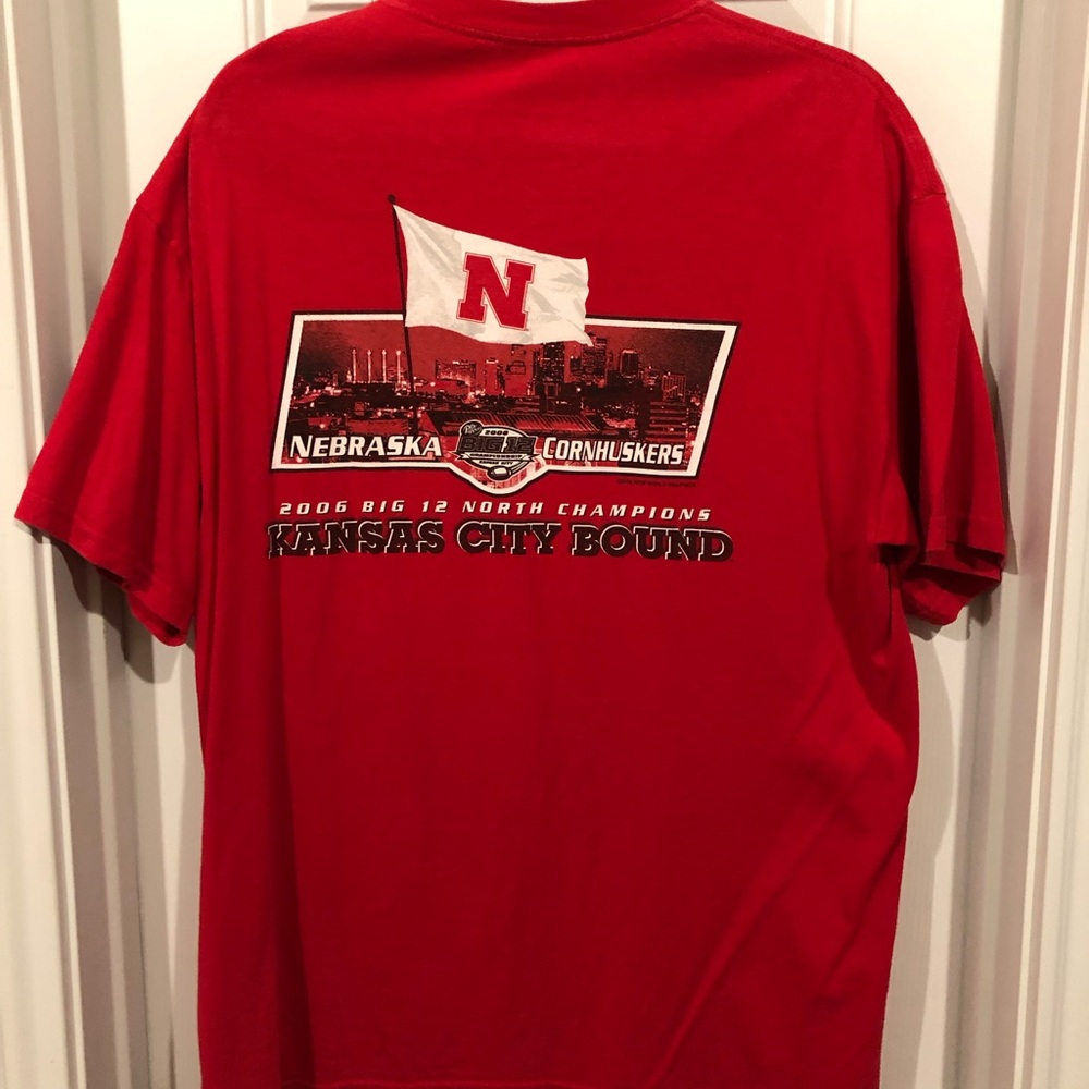 Men’s Nebraska Huskers L Big XII North Champions 2006 Short Sleeve Tee